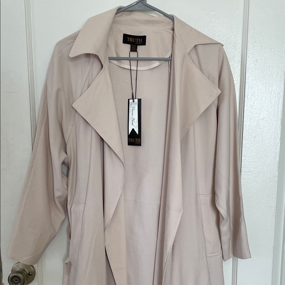 Truth Women's Beige Trench Coat